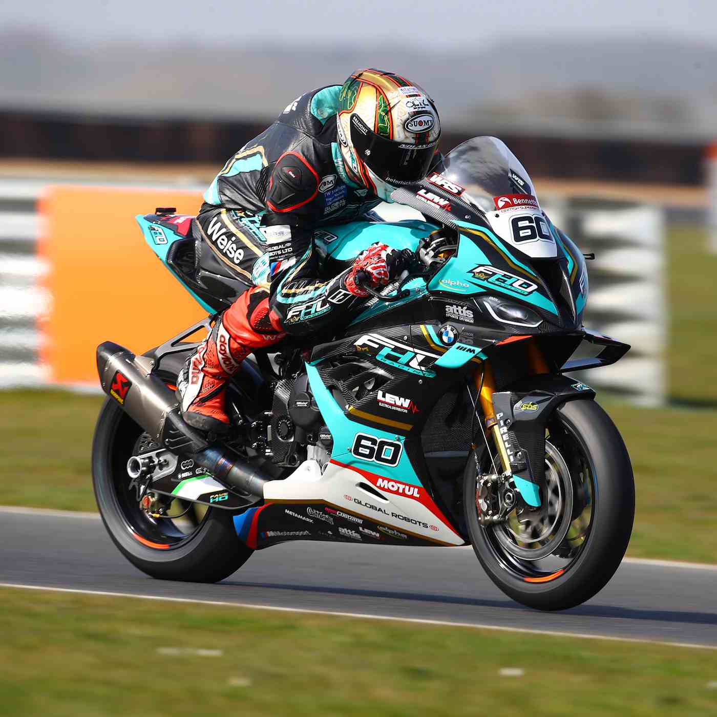 MetaGuard UV 700 Series