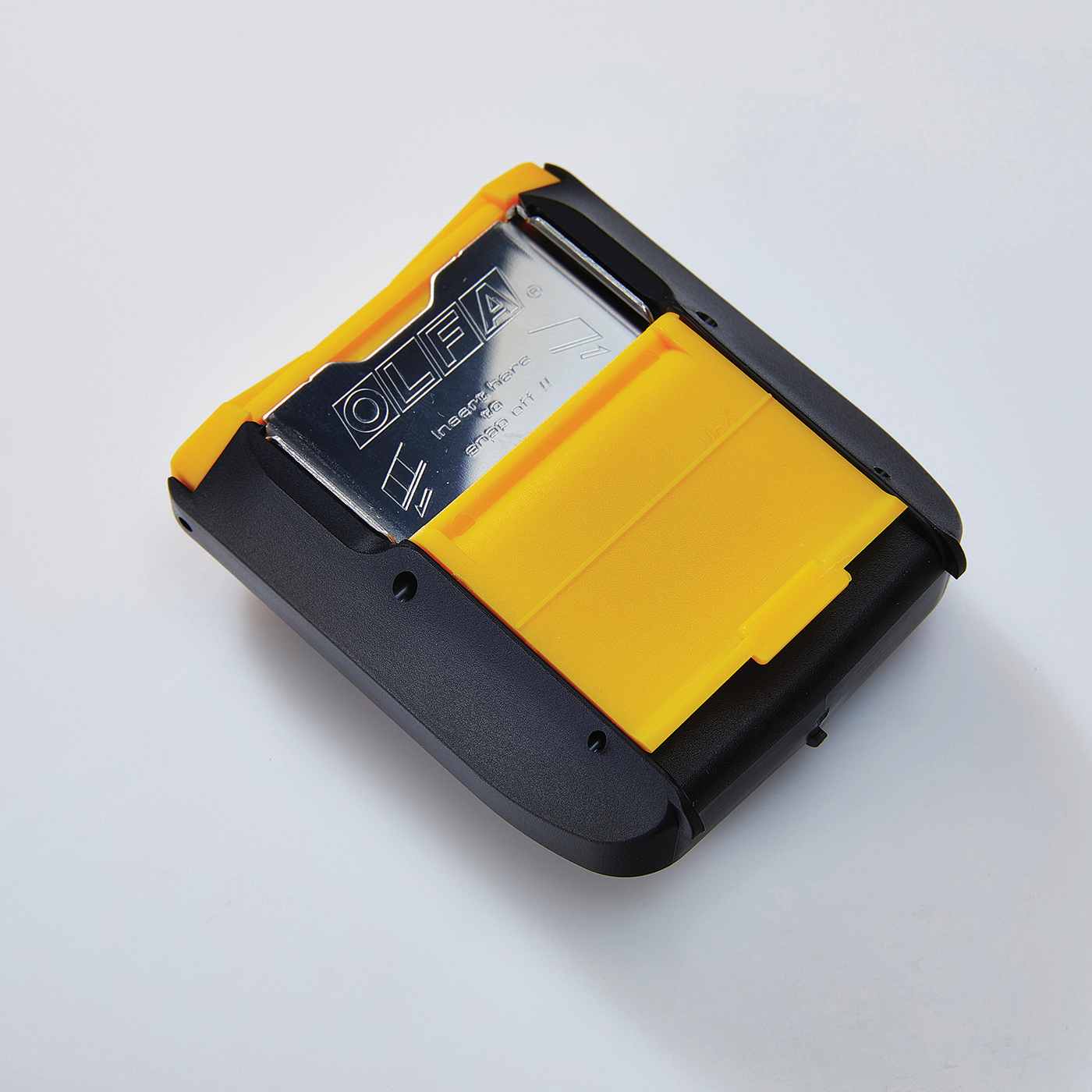 Mallette de rangement pour lames pratiques OLFA® DC-5 Advanced